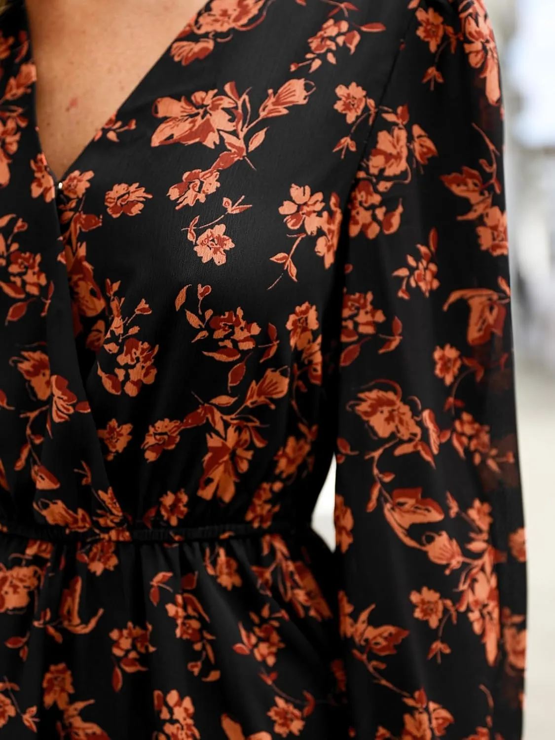 CUPSHE Women Floral Ruffle Summer Dress Surplice V Neck Long Peasant Sleeve Elastic Waist Flowy Casual Holiday Mini Dress