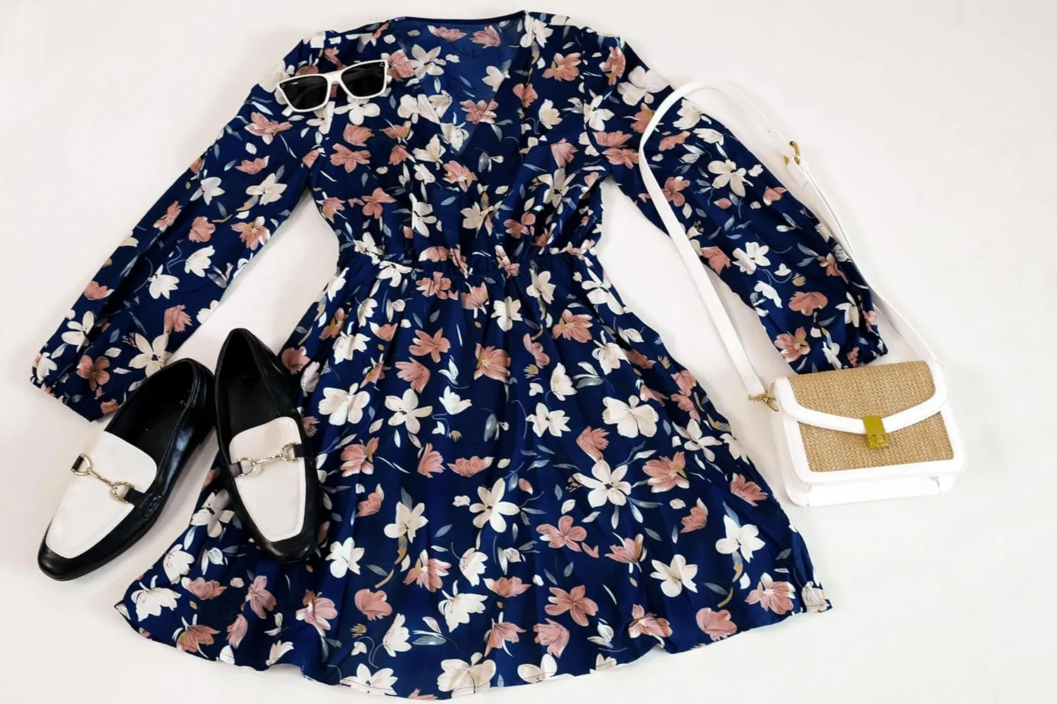 CUPSHE Women Floral Ruffle Summer Dress Surplice V Neck Long Peasant Sleeve Elastic Waist Flowy Casual Holiday Mini Dress