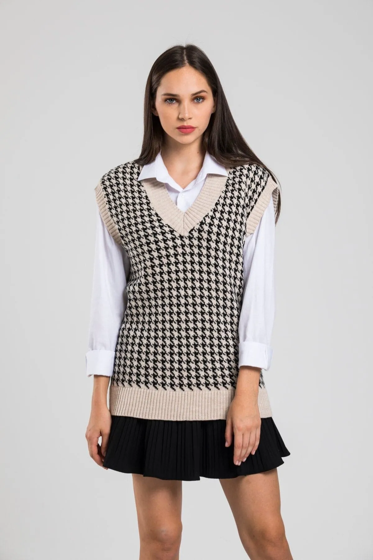 DressBetty - Women Beige Color Houndstooth V Neck Oversize Knitwear Sweater