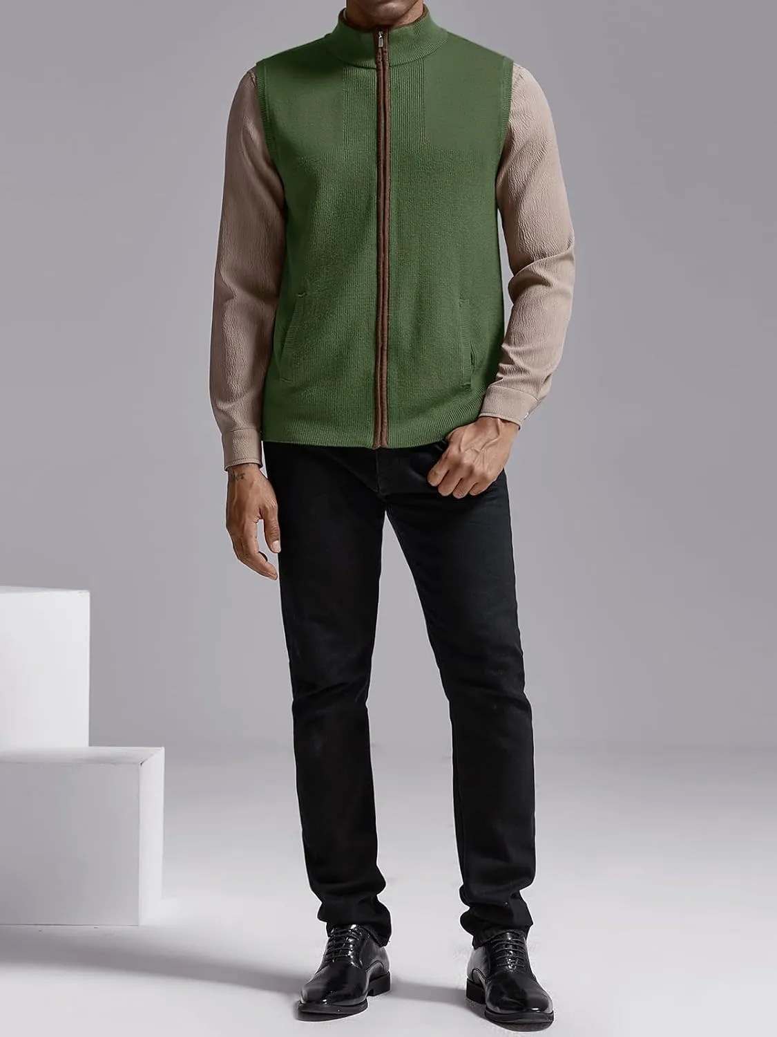 Ryannology Mens Sweater Vest Zip up Casual Sleeveless Cardigan Knitted Stand Collar Regular Fit Jacket with Pockets