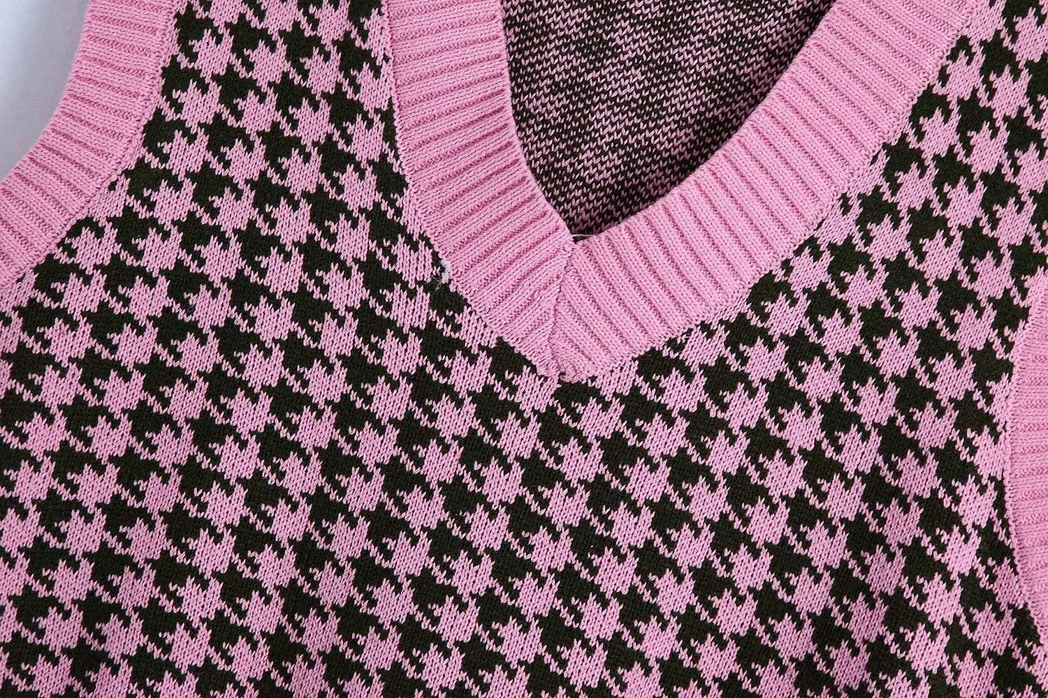 Sdencin Women Houndstooth Pattern Knit Sweater Vest Sleeveless Loose V-Neck 90s Waistcoat Pullover Knitwear Top