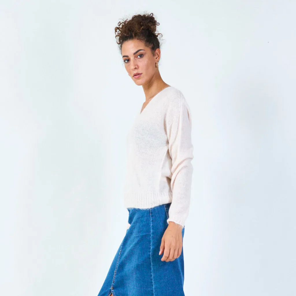 V-neck long sleeve sweater wholesale