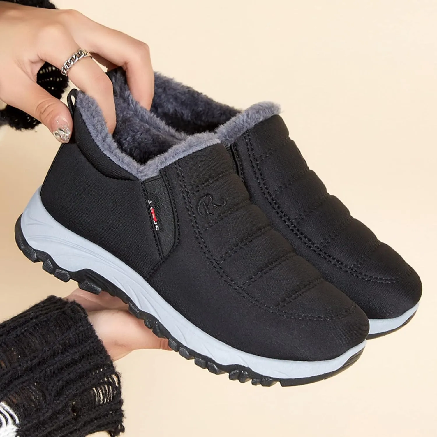 Women Winter Snow Boots Comfortable Warm Plush Lined Slip on Ankle Boots Lightweight Waterproof Outdoor Booties