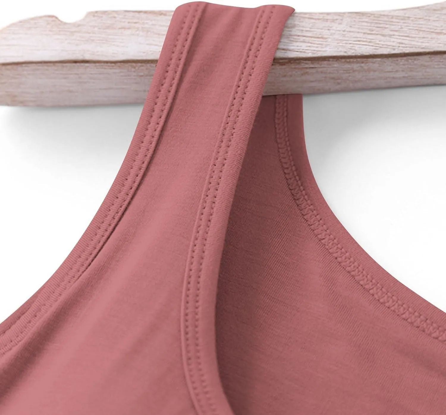 Womens Built in Bra Tank Tops Summer 2025 Sleeveless Crew Neck Basic Cami Shirt Racerback Yoga Athletic Blouses