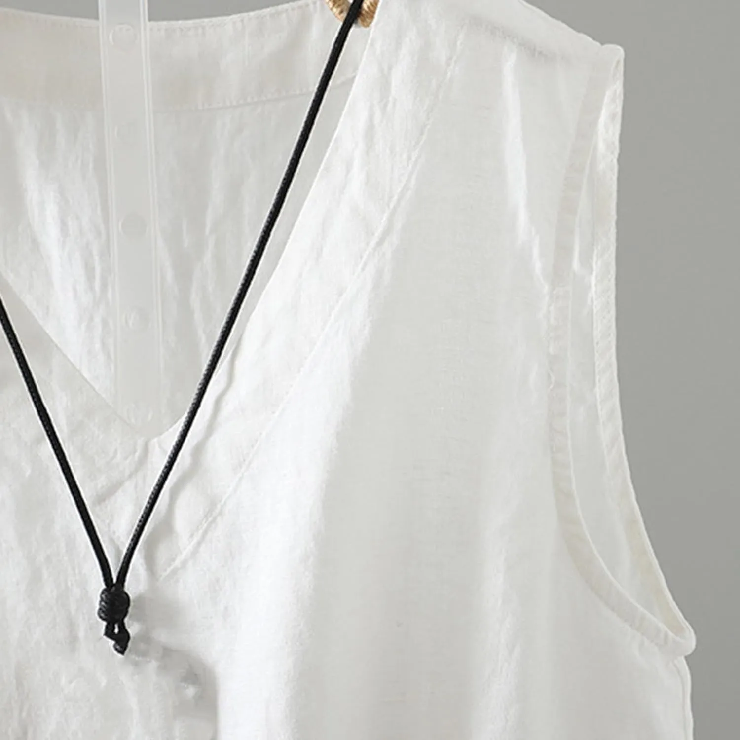 Womens Loose Fit Casual Flowy Tank Tops V Neck Trendy Sleeveless Summer Top Side Slit Shirts Solid Lightweight Tee